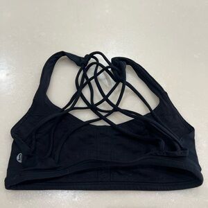 Lululemon free to be bra